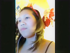 Asian girl has cybersex with her bf on skype