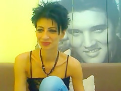 ChikyDaria skinny milf from LiveJasmin