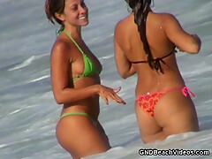 Two beauties in bikinis – GNDBeachVideos